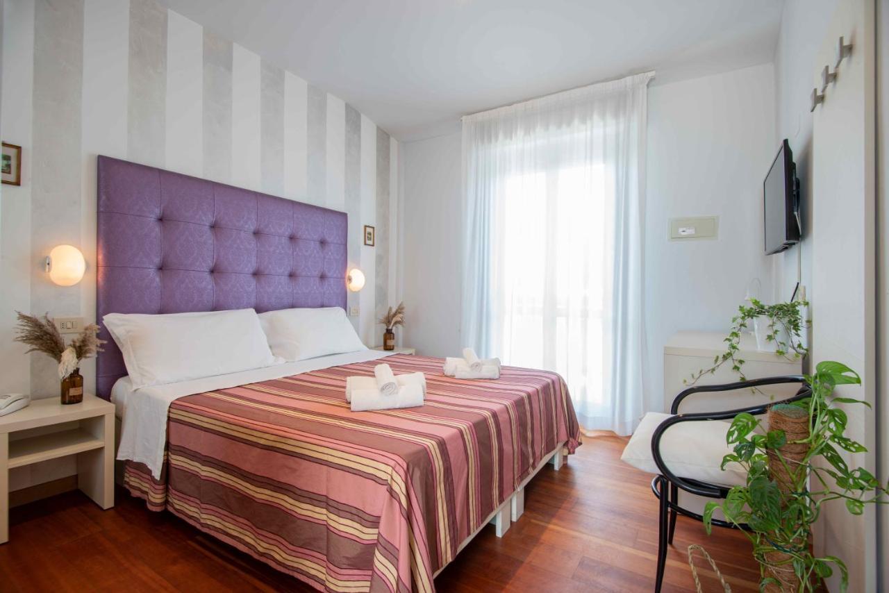 Hotel Baby B&B Milano Marittima Luaran gambar