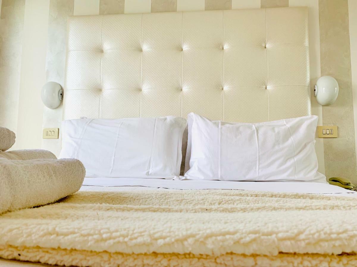 Hotel Baby B&B Milano Marittima Luaran gambar