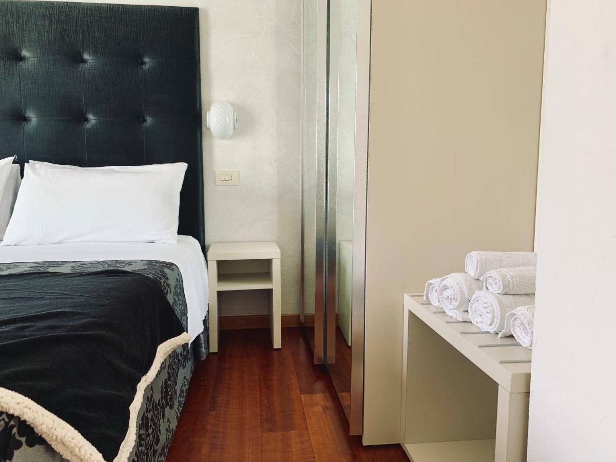 Hotel Baby B&B Milano Marittima Luaran gambar